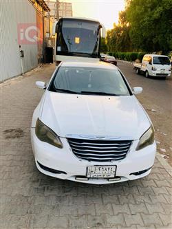 کرایسلەر 200